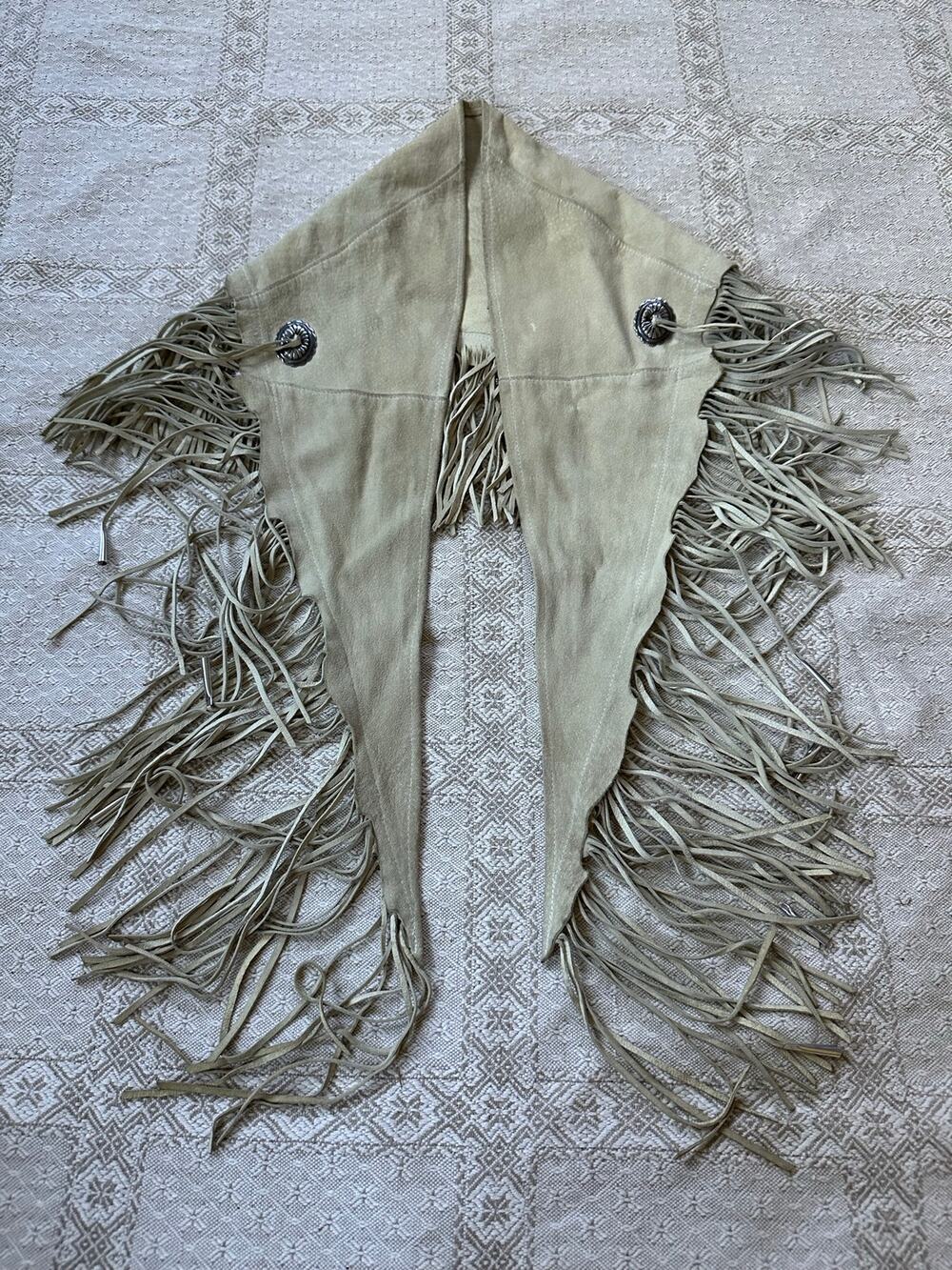 Vintage Suede Fringe Shawl Capelet Western Concho neck waist Patrica Wolf
